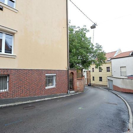 Pure Apartman Pécs Extérieur photo