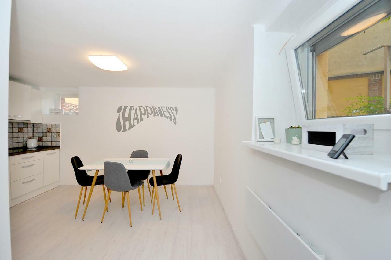 Pure Apartman Pécs Extérieur photo